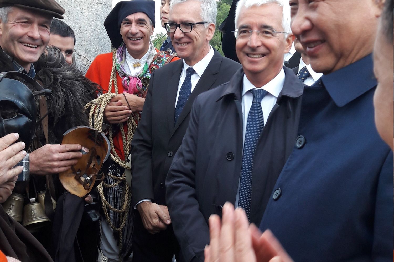 presidente cinese Xi a Nora riceve maschera Mamuthones (foto da Gianni Solinas - Agi) 16 novembre 2016&nbsp;