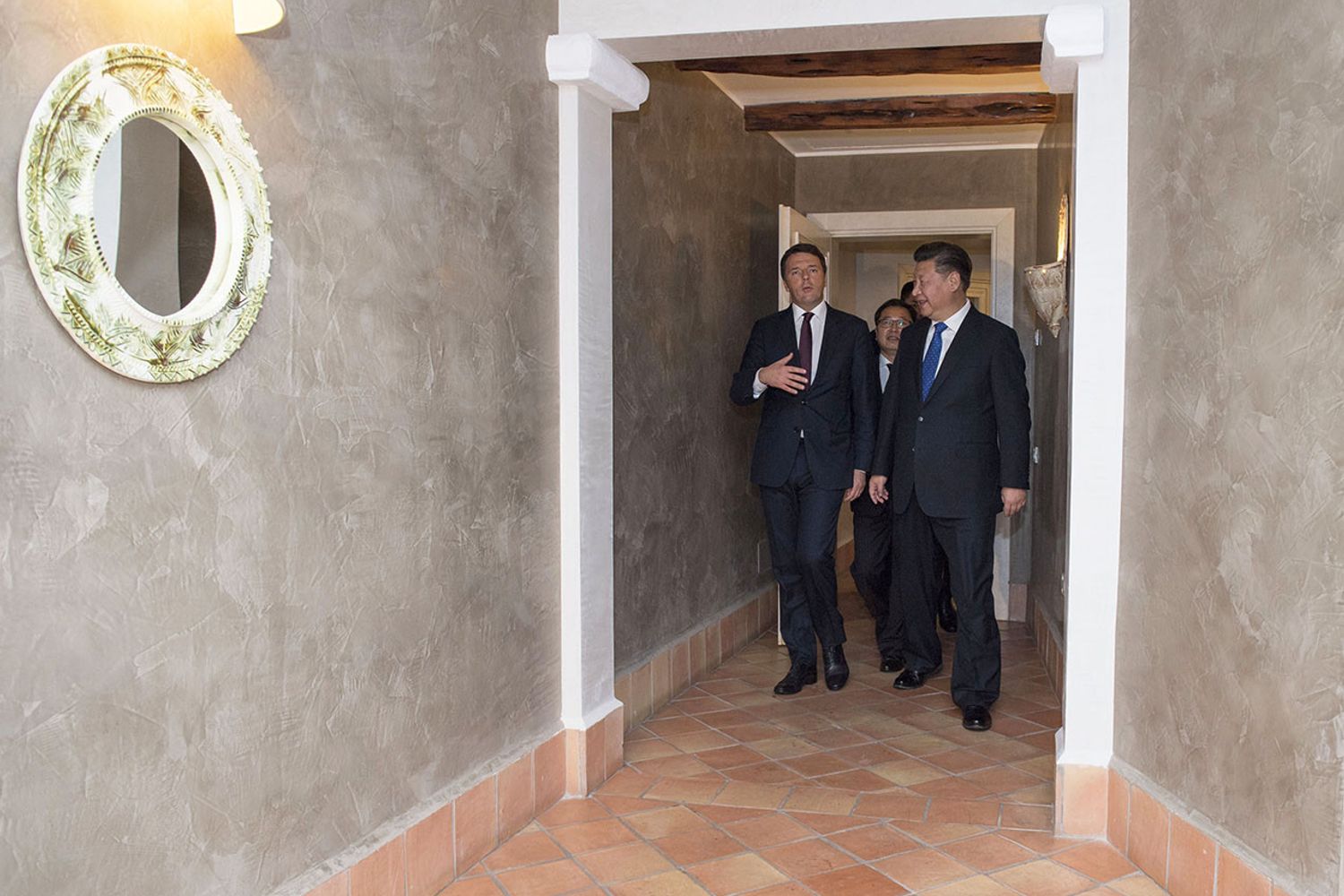 &nbsp;Renzi e Xi-Jinping a Pula con le mogli &nbsp;(foto da sito palazzo chigi)