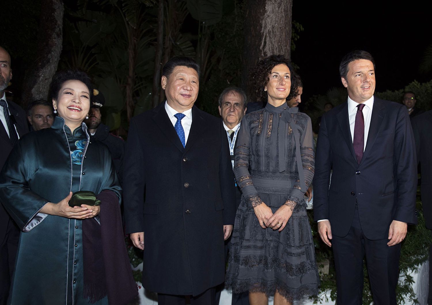 &nbsp;Renzi e Xi-Jinping a Pula con le mogli &nbsp;(foto da sito palazzo chigi)