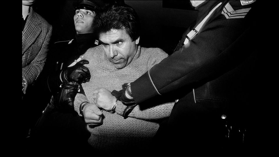 &nbsp;Letizia BattagliaL'arresto del feroce boss mafioso Leoluca BagarellaPalermo, 1980Courtesy l'artista
