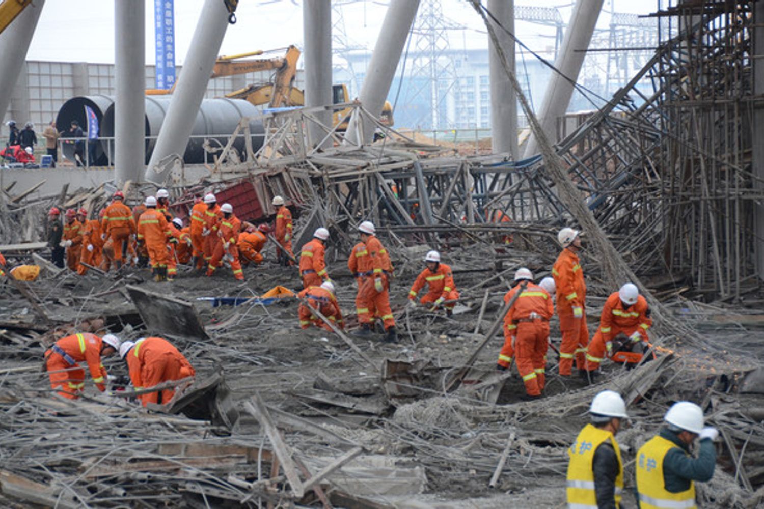 Cina crolla ponteggio (Afp)&nbsp;