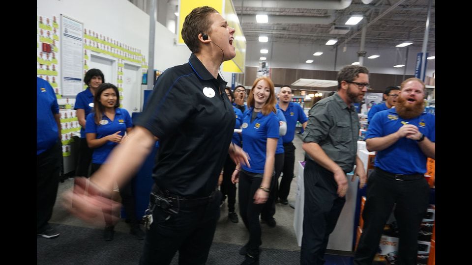 &quot;Black Friday&quot;, incoraggiamento del caporeparto ai collaboratori (Afp)&nbsp;