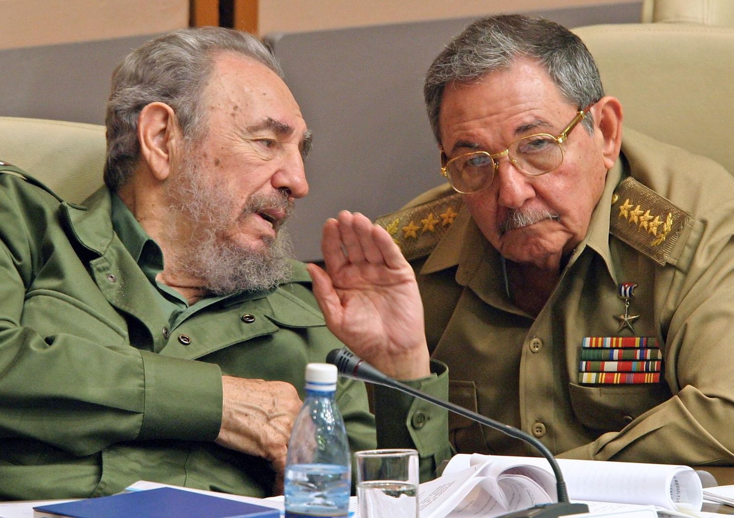 &nbsp;Fidel e Raul Castro (Afp)