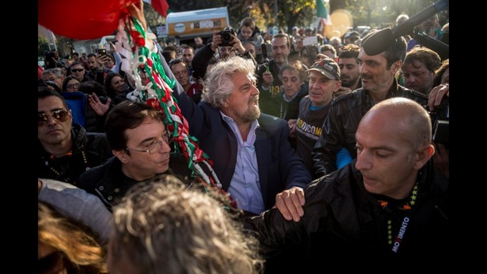 &nbsp;Beppe Grillo, leader del M5S, guida la Camminata per la Costituzione per dire No al Referendum del 4 dicembre
