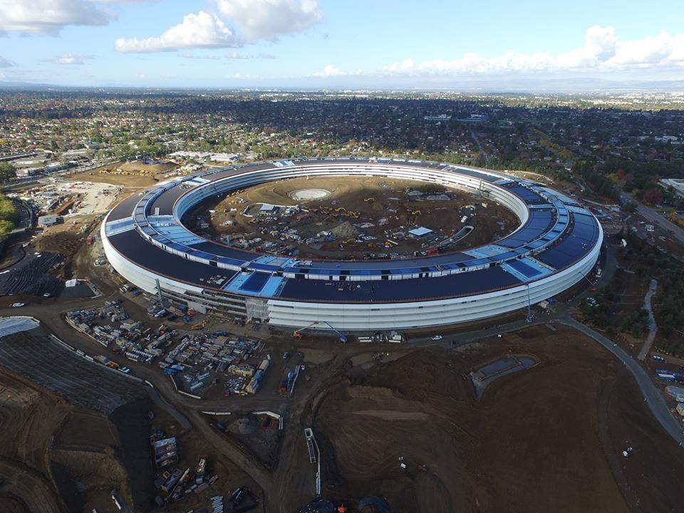 &nbsp;Apple Campus 2 (fb)