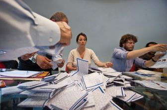 Scrutinio elezioni schede elettorali (Agf)&nbsp;