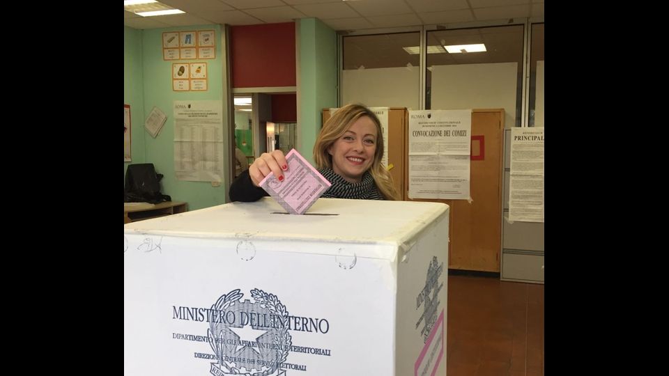Il voto della presidente di Fratelli d'Italia, Giorgia Meloni
