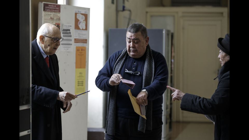 &nbsp;Il voto di Giorgio Napolitano (Agf)