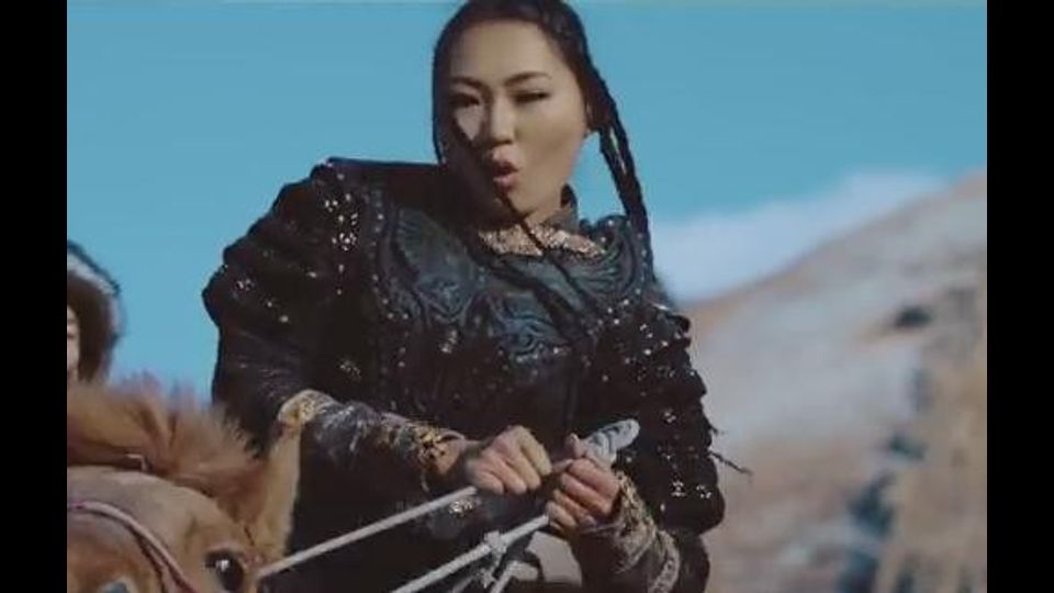 Miss Mongolia, Altangerel Bayartsetseg, candidata per il ruolo di Mulan &nbsp;