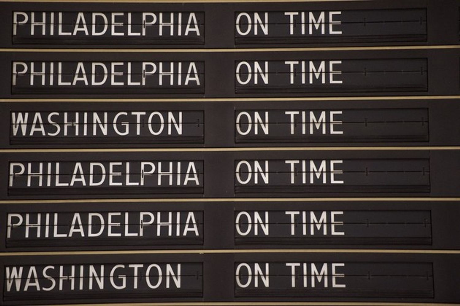 &nbsp;Filadelfia&nbsp;slip-flat display a 30th Street Station (afp)