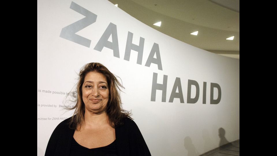 Zaha Hadid (Foto Afp)&nbsp;architetta e designer irachena naturalizzata britannica. Ha ricevuto il Premio Pritzker nel 2004 e il Premio Stirling nel 2010 e nel 2011