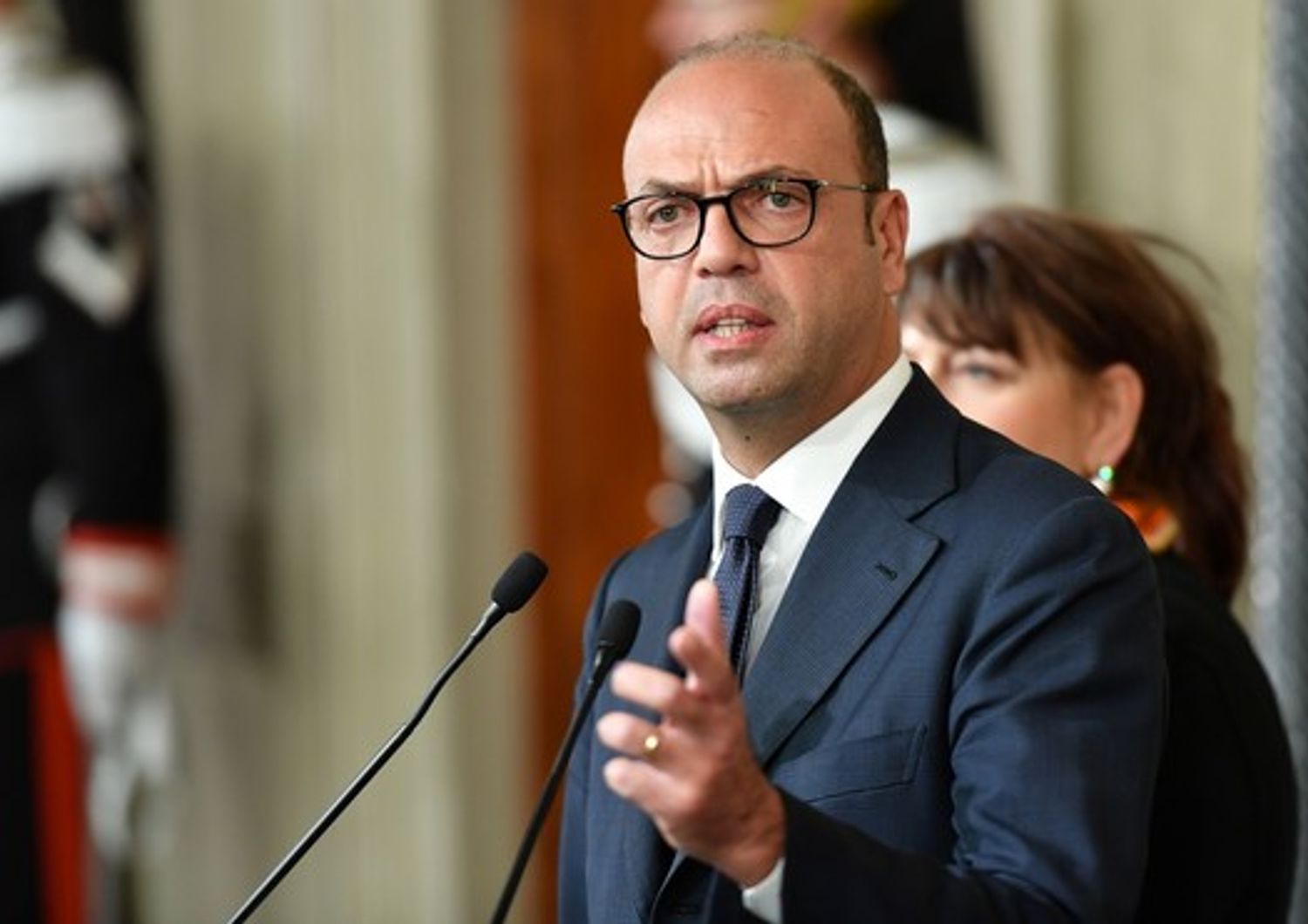 &nbsp;Consultazioni, Angelino Alfano al Quirinale (afp)