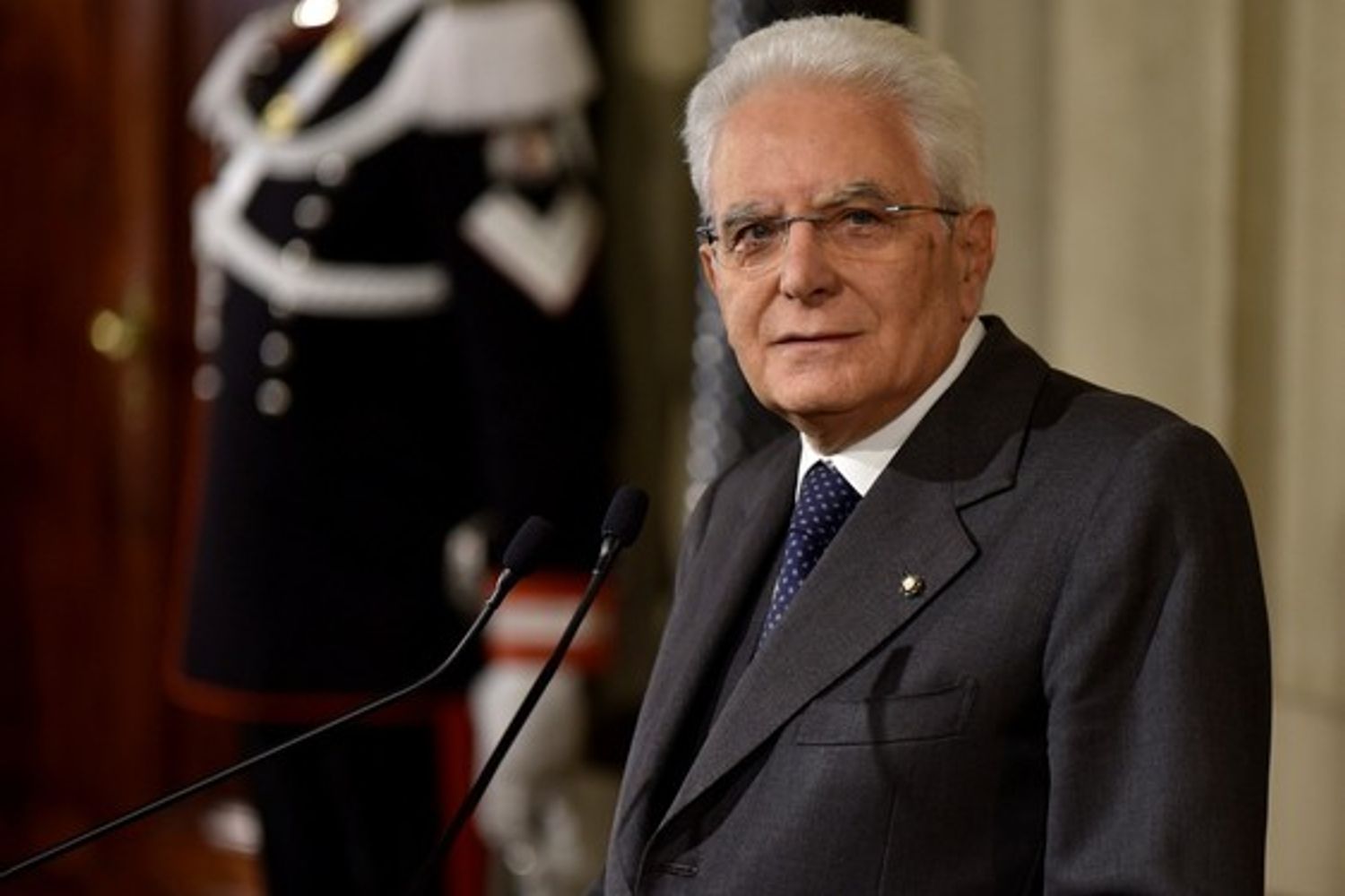 &nbsp; Consulatazioni, Sergio Mattarella al Quirinale (afp)
