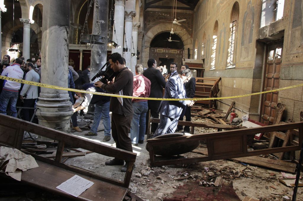 La chiesa copta di Tanta dopo l'attentato che ha fattouna strage