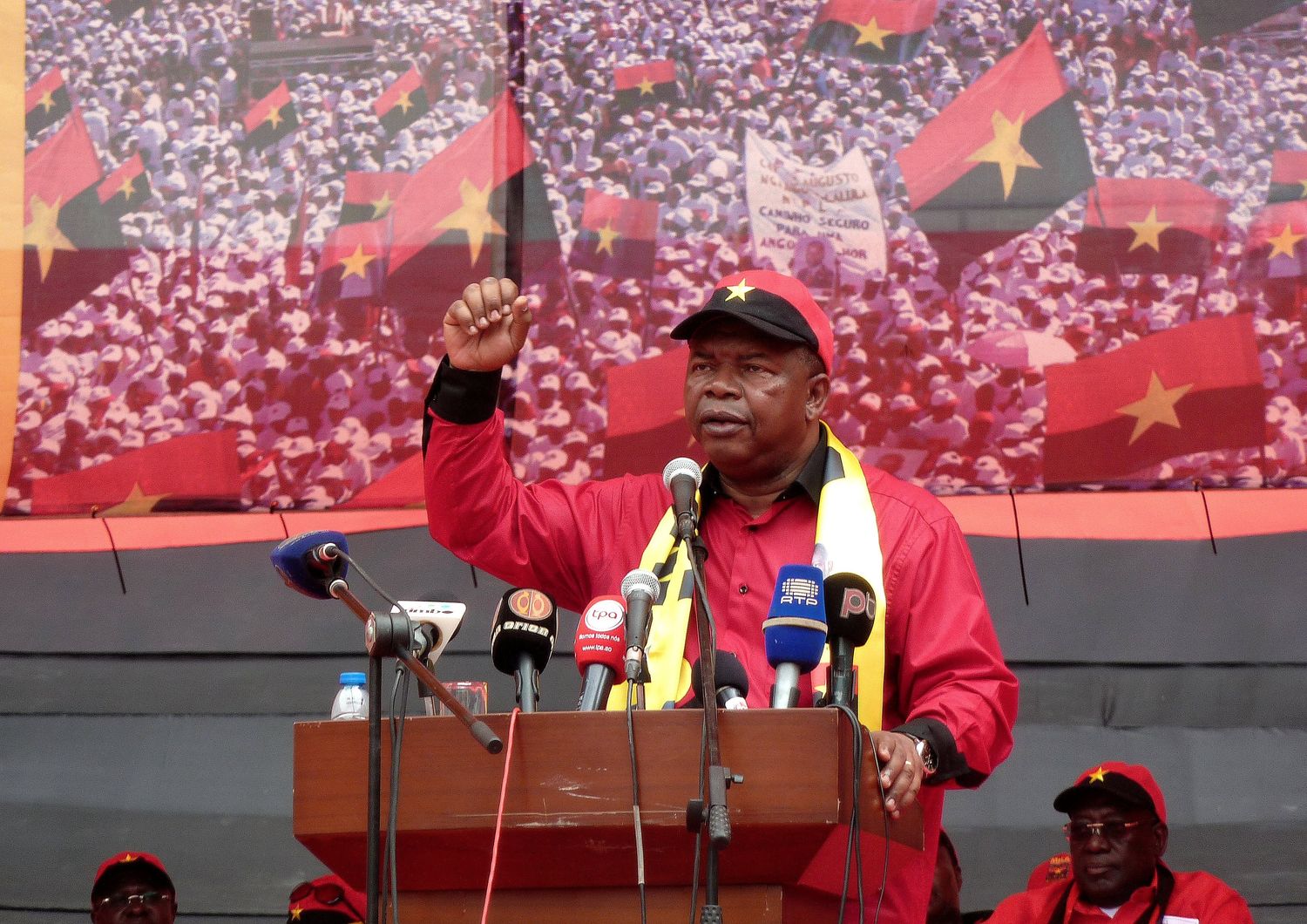 Celebrazioni per 60 anni fondazione Movimento popolare di liberazione dell'Angola (Mpla) - discorsoministro della Difesa e vicepresidente del partito, Joao Lourenco (Afp)