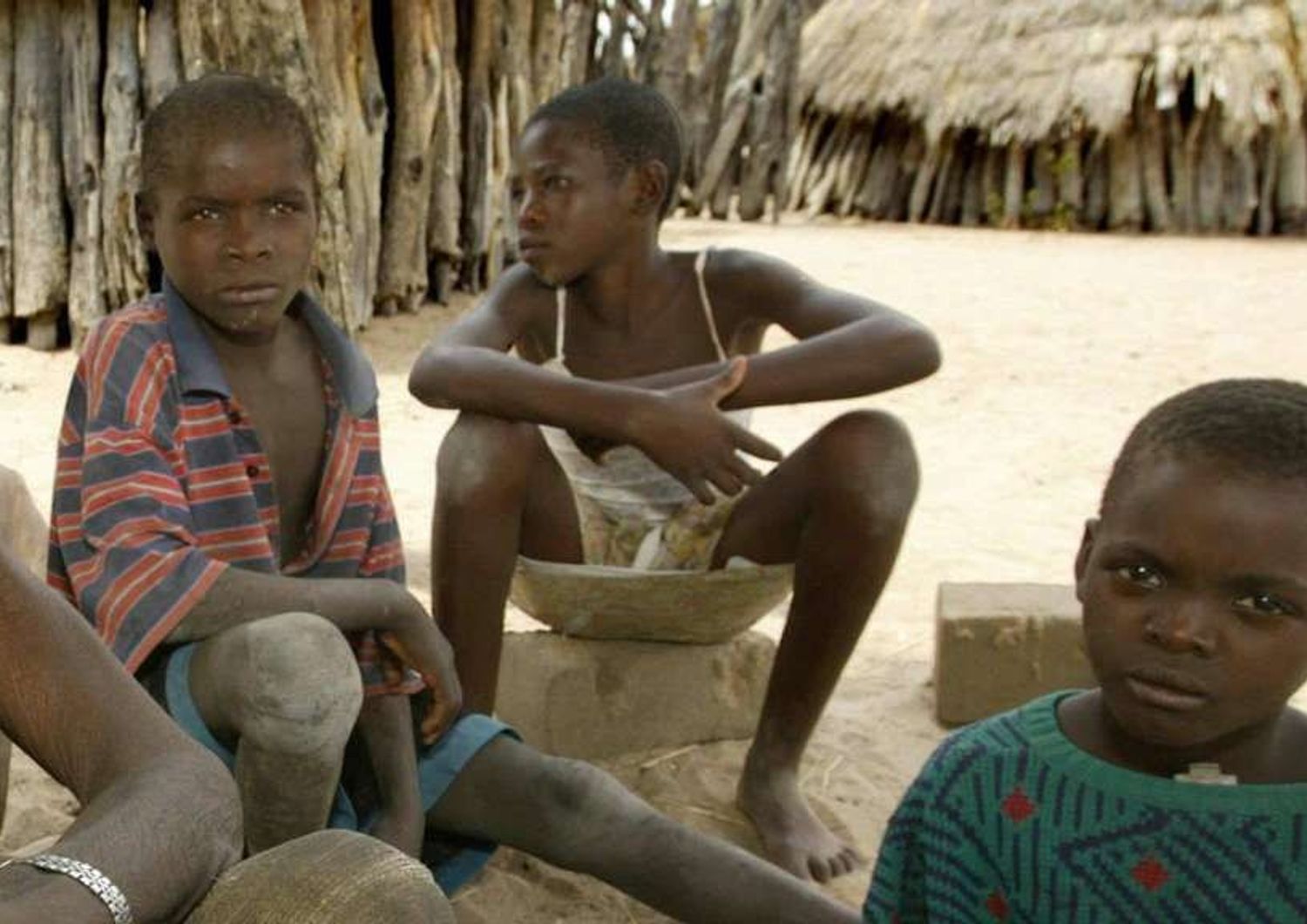 Ghana: 27mila bambini al di sotto dei 14 anni hanno l'Aids