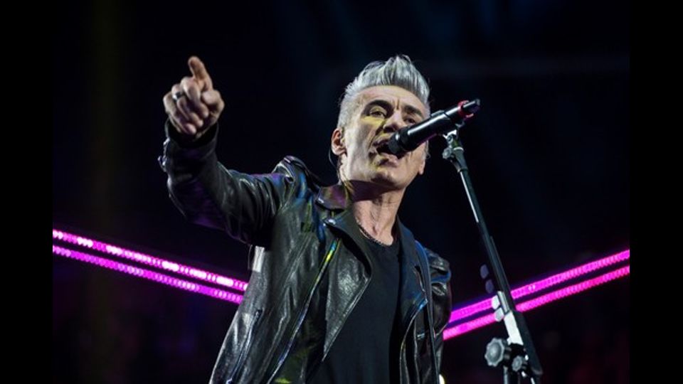 &nbsp;L'esibizione di Ligabue durante la finale di X Factor (credit Sky)