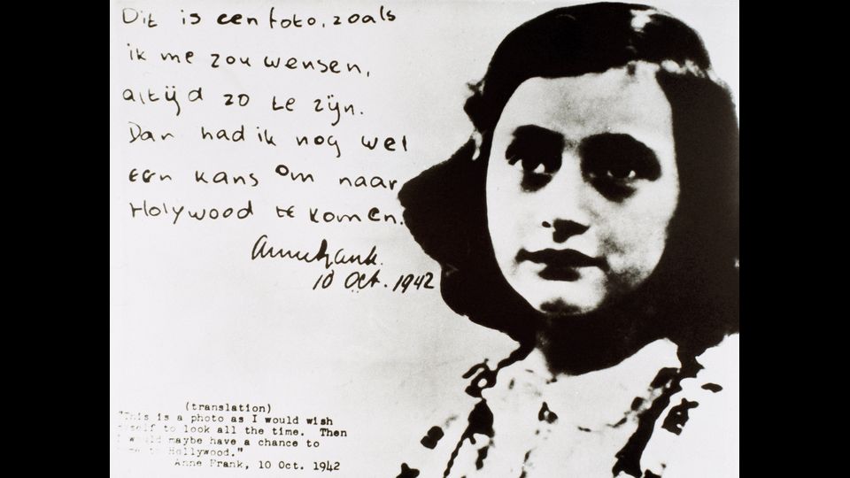 &nbsp;Anna Frank, ebrea tedesca, &egrave; divenuta un simbolo della Shoah per il suo diario, scritto nel periodo in cui lei e la sua famiglia si nascondevano dai nazisti. (foto Afp)