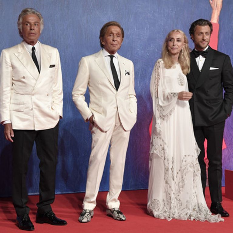 Franca Sozzani con Giancarlo Giammetti, Valentino e Francesco Corazzini (foto Afp)&nbsp;