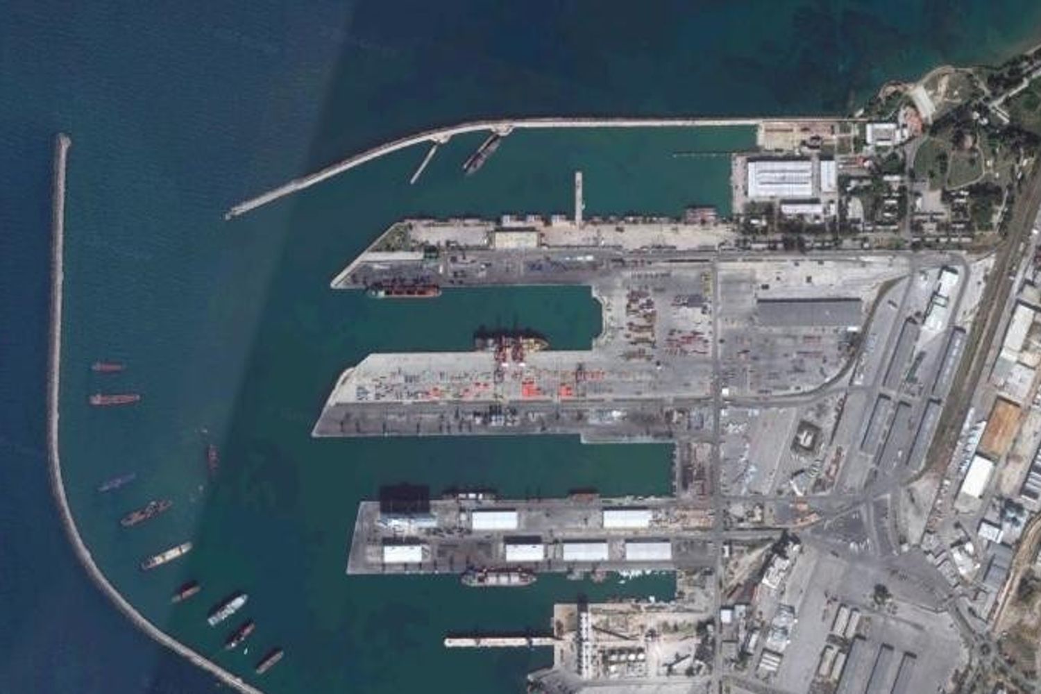 Base navale russa di Tartus in Siria (foto da Google maps)