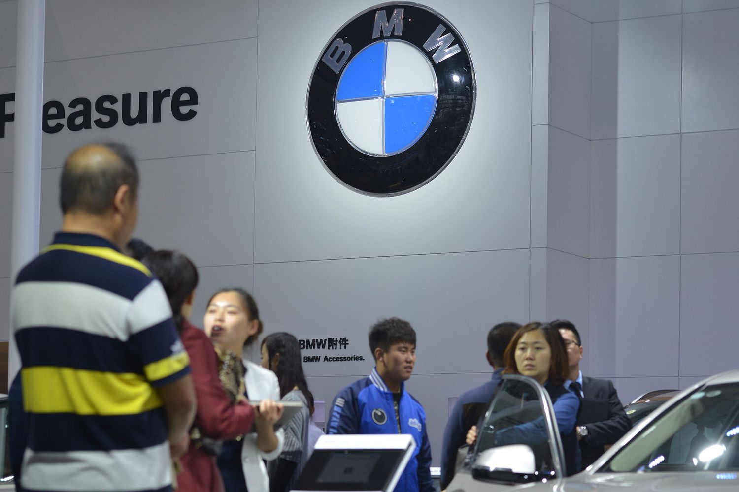 &nbsp;marchio Bmw - salone auto in Cina (Afp)