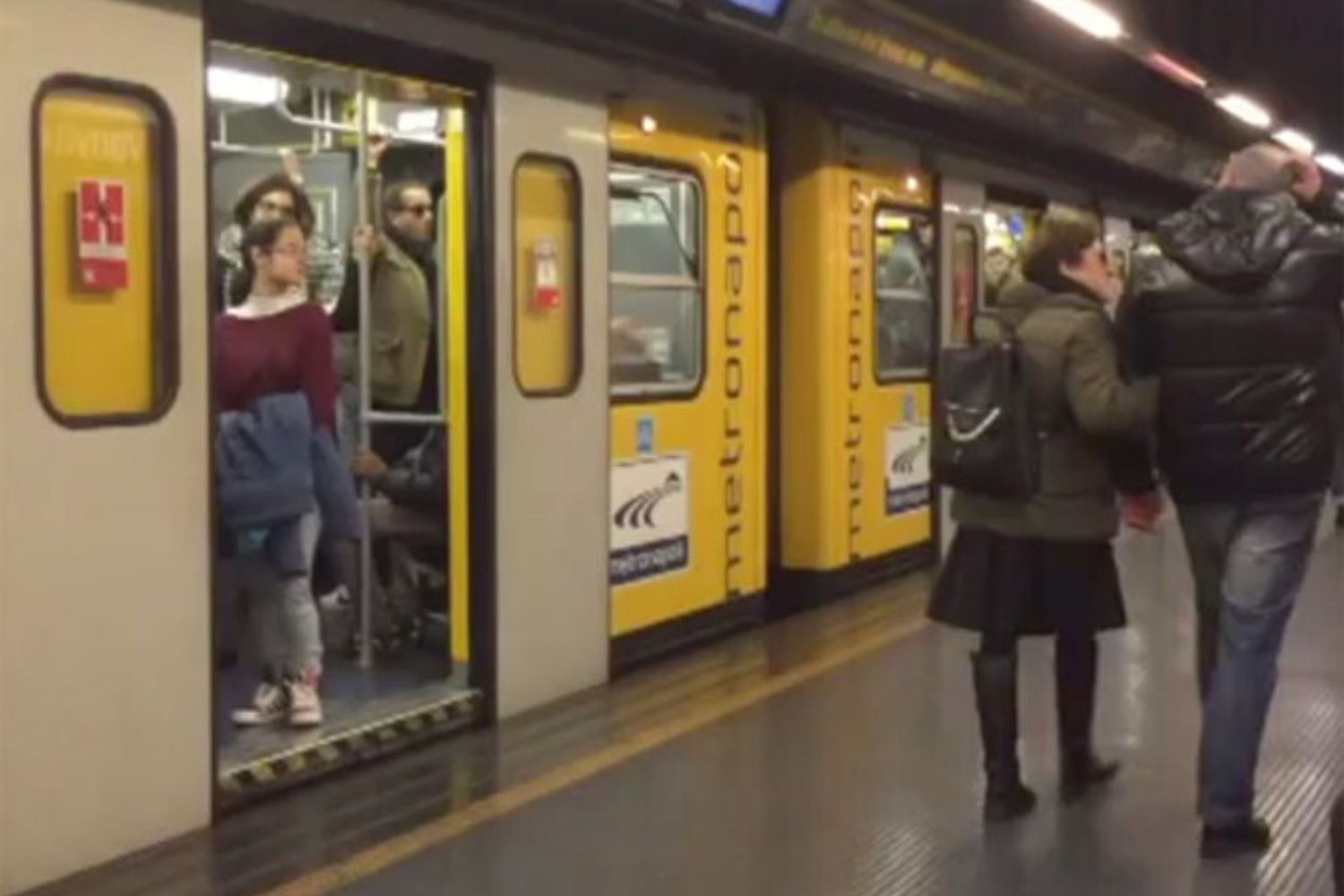 metropolitana napoli&nbsp;