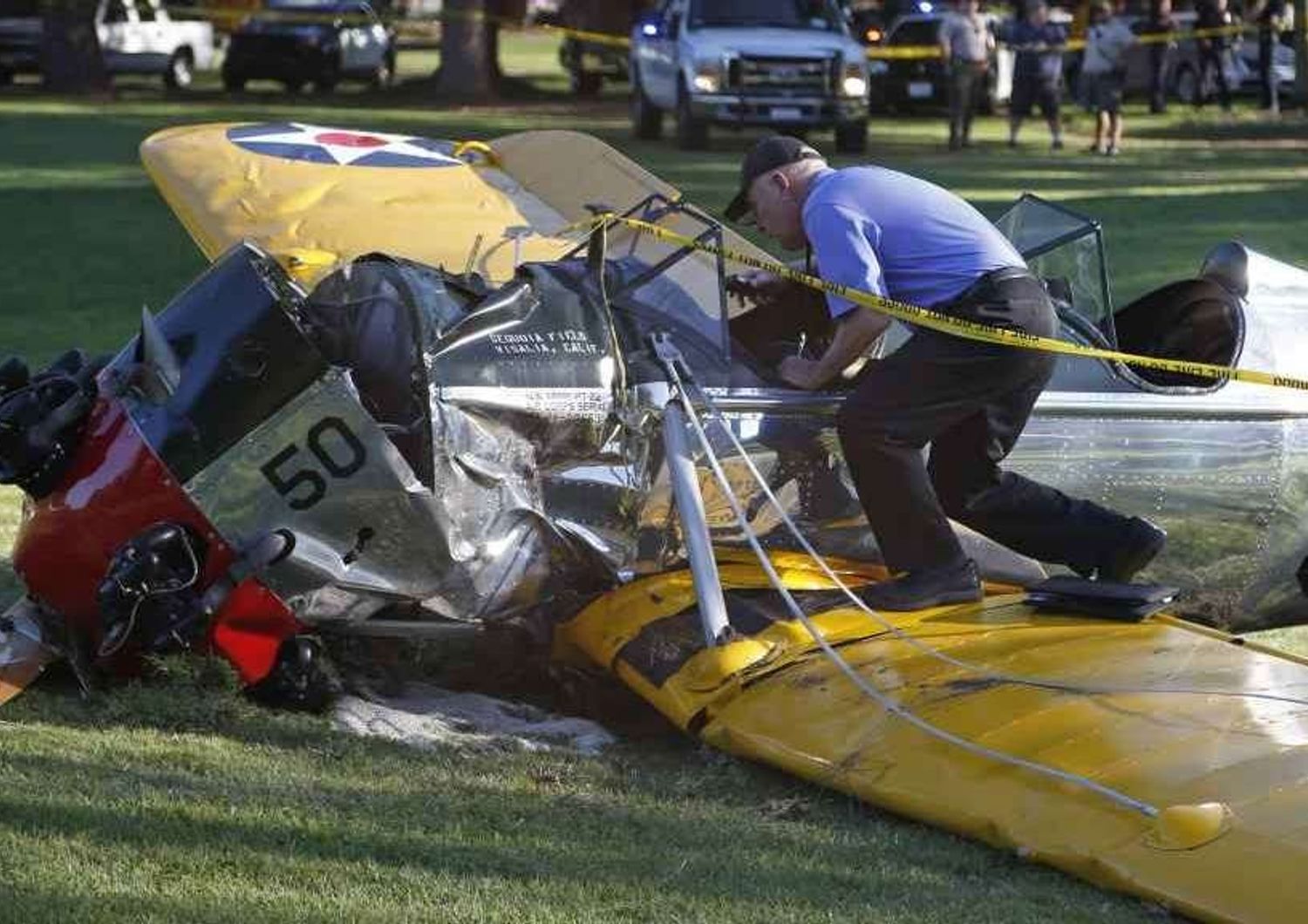 Harrison Ford si schianta con l'aereo "ha evitato una strage"