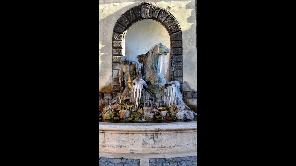 &nbsp;Rocca Priora: fontana di Largo Pallotti (foto di Stefano Spalletta)