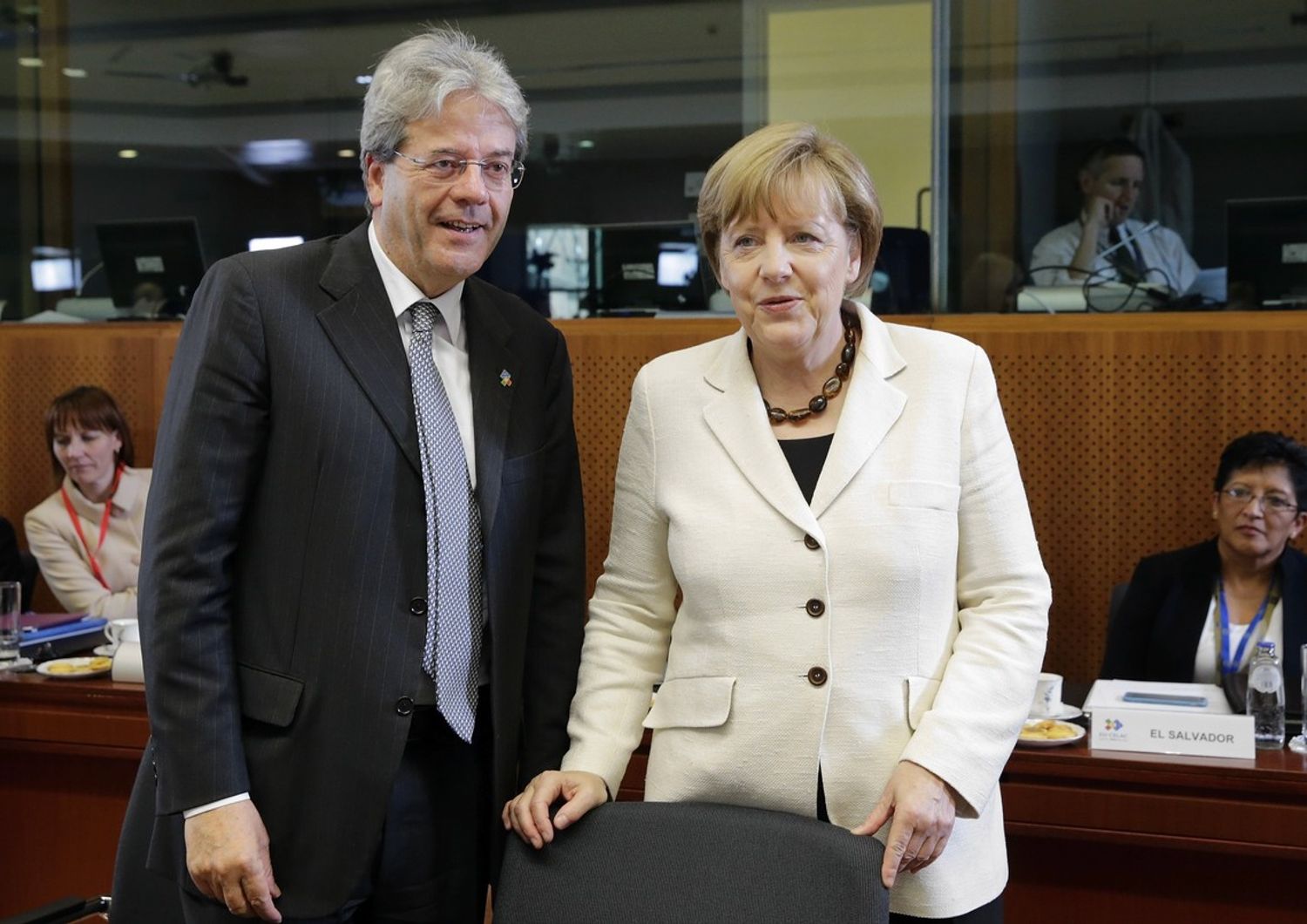 &nbsp;Gentiloni Merkel (afp)