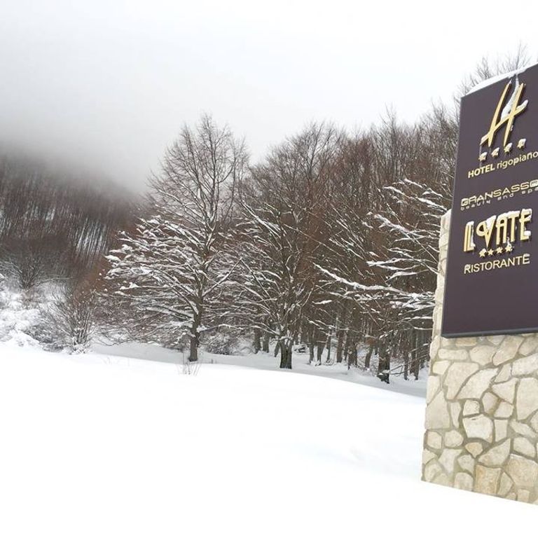 &nbsp;Hotel Rigopiano (foto Facebook)