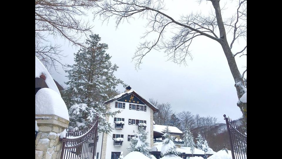 &nbsp; Hotel Rigopiano (foto Facebook)