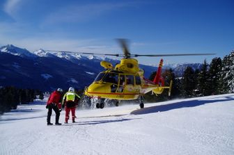 Elicottero 118 precipita sulle piste da sci a Campo Felice