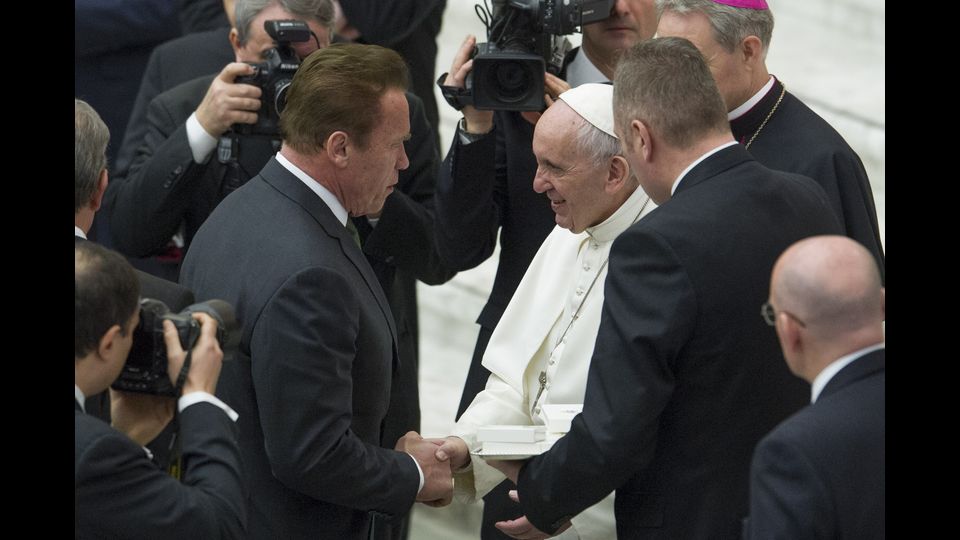 Nell'udienza generale del mercoled&igrave;' Arnold Schwarzenegger e la sua compagna Heather Milligan ricevuti da Papa Francesco (Agf)&nbsp;