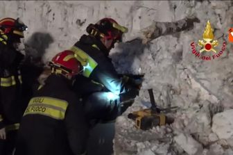 &nbsp;Rigopiano, Vigili del Fuoco creano nuovo varco d&rsquo;accesso per zone ancora non perlustrate