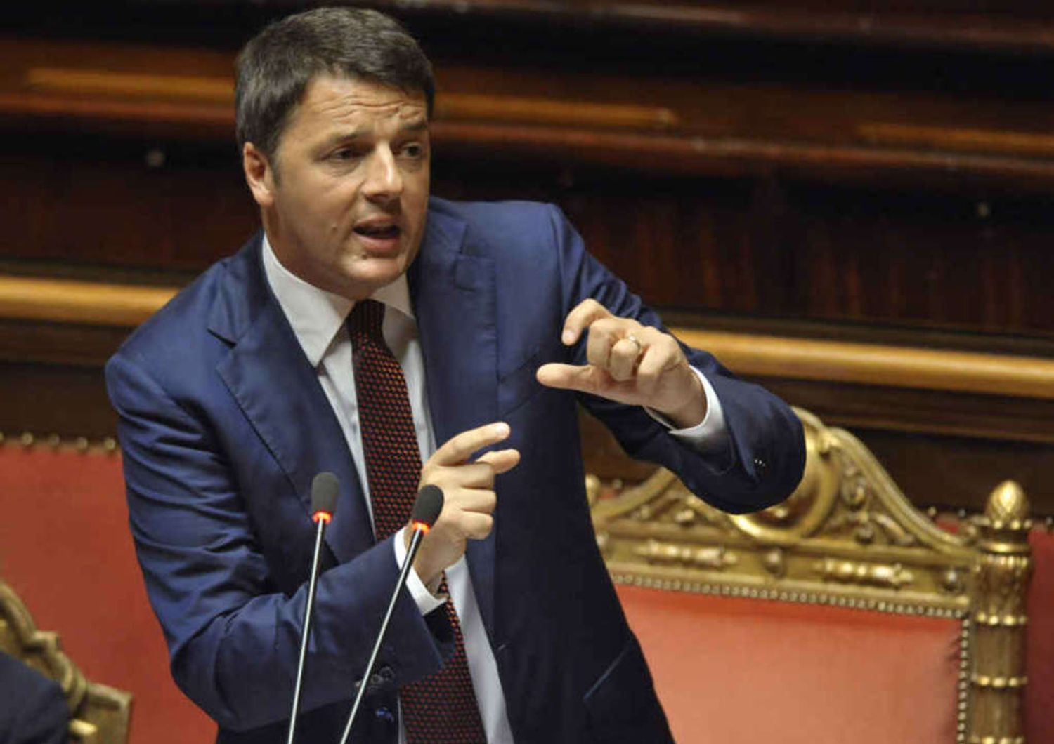 Renzi: poteri forti mi attaccano"Provino, ma non mollo"