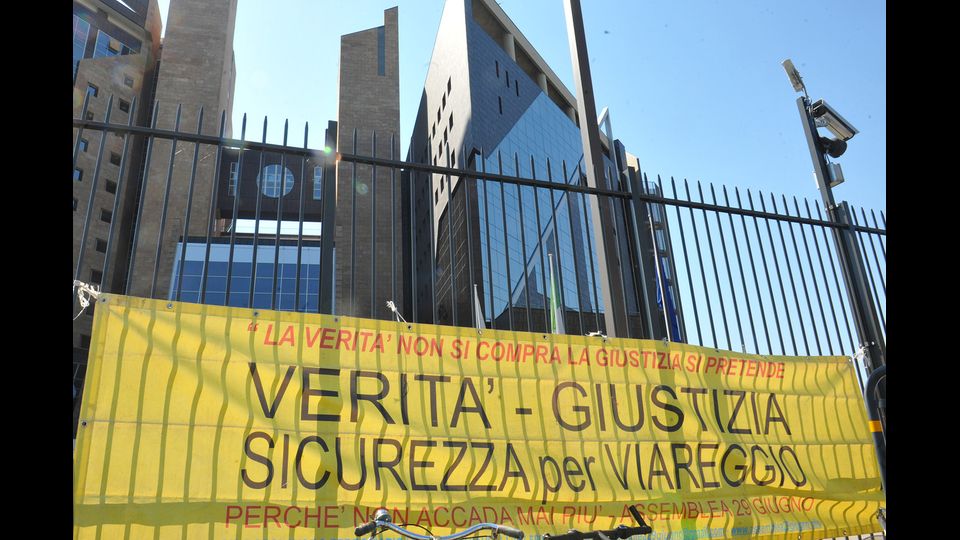 &nbsp; &nbsp;Viareggio, incidente ferroviario del 2009 (Agf)