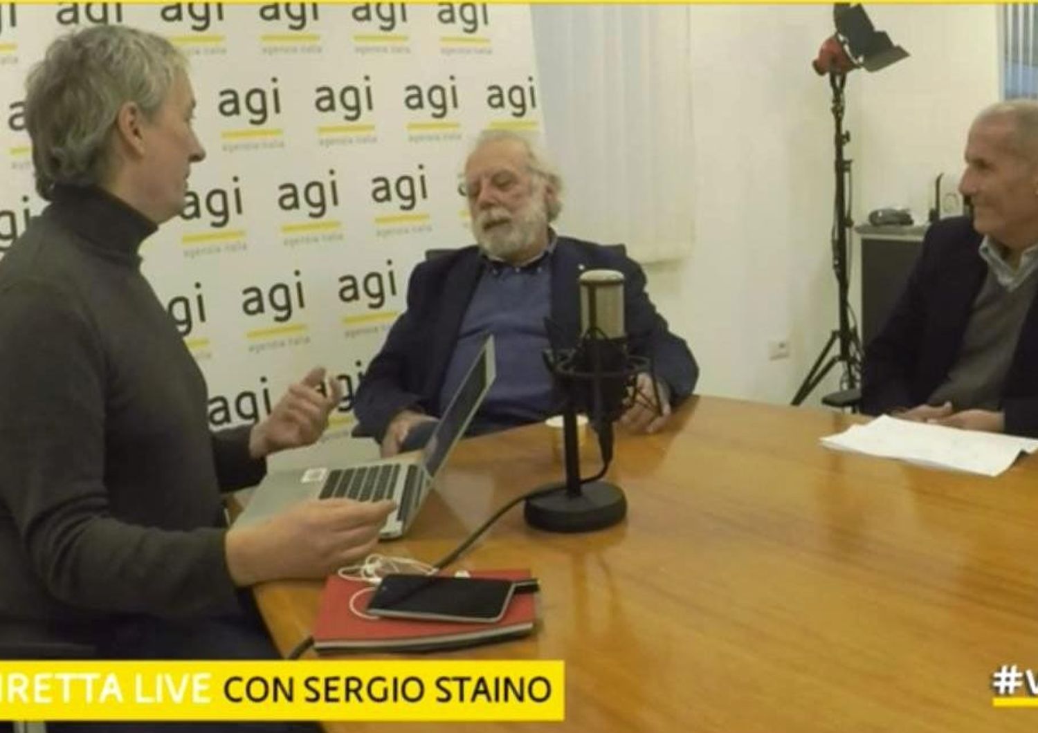 Sergio Staino, il giovane Prodi &egrave; Gentiloni