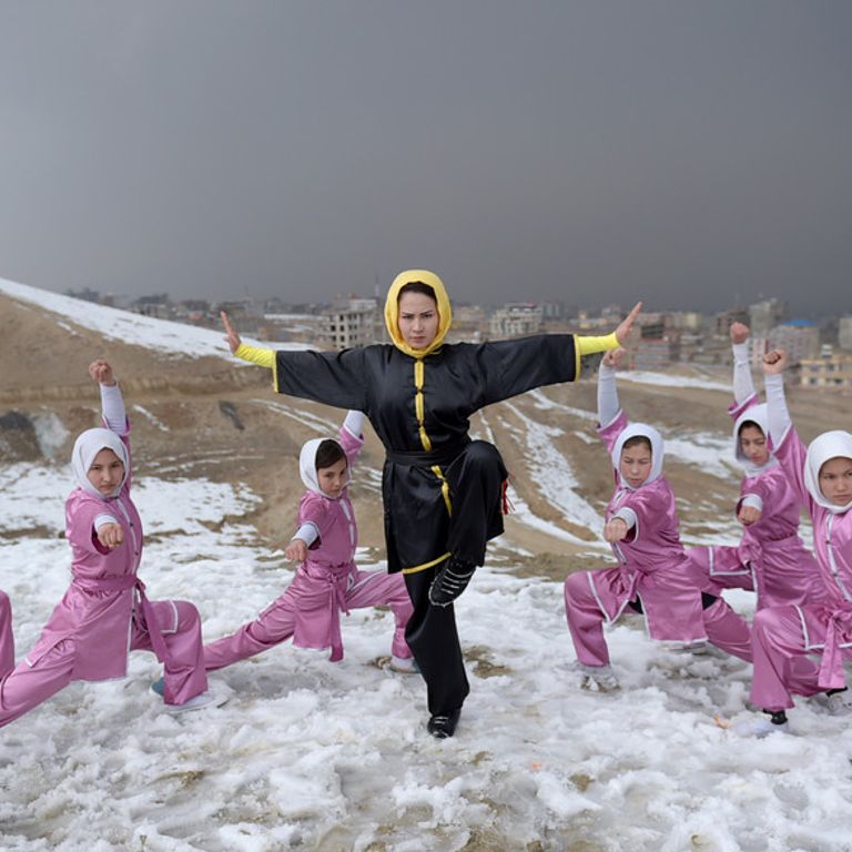 In Afghanistan le temperature sono rigide ma il freddo &egrave; l&rsquo;ostacolo che fa meno paura al gruppo di ragazze che, per tutta la settimana, si stanno esercitando sotto la guida della loro maestra&nbsp;