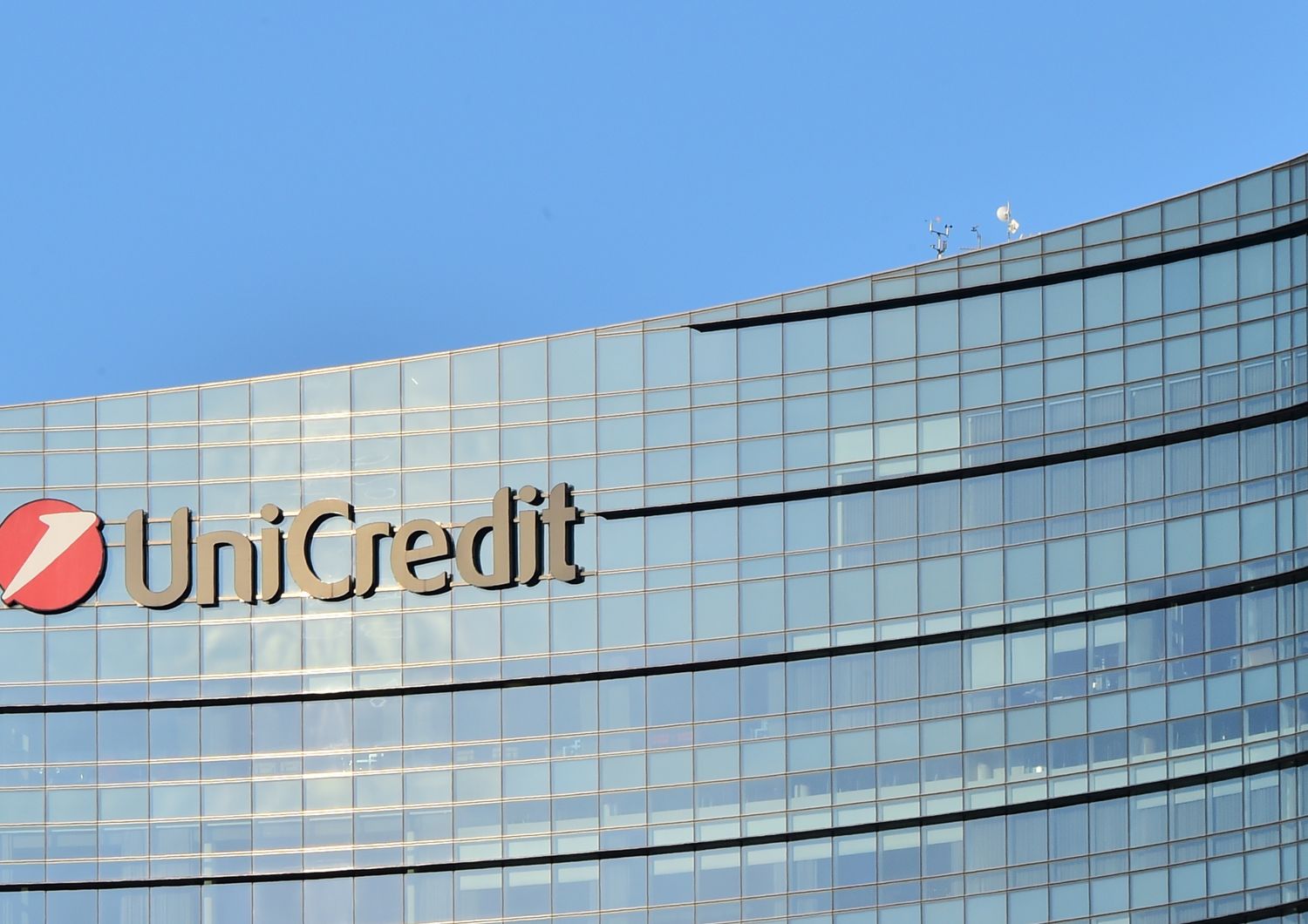 Al via l&#39;aumento di capitale pi&ugrave; grande della storia d&#39;Italia. Unicredit, giorno uno