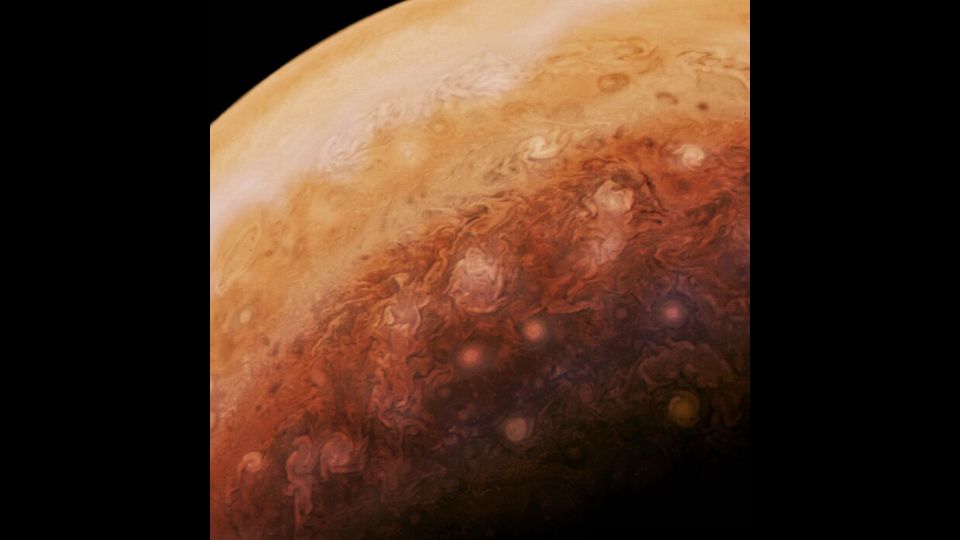 &nbsp;JunoCam | Mission Juno (https://www.missionjuno.swri.edu/junocam)