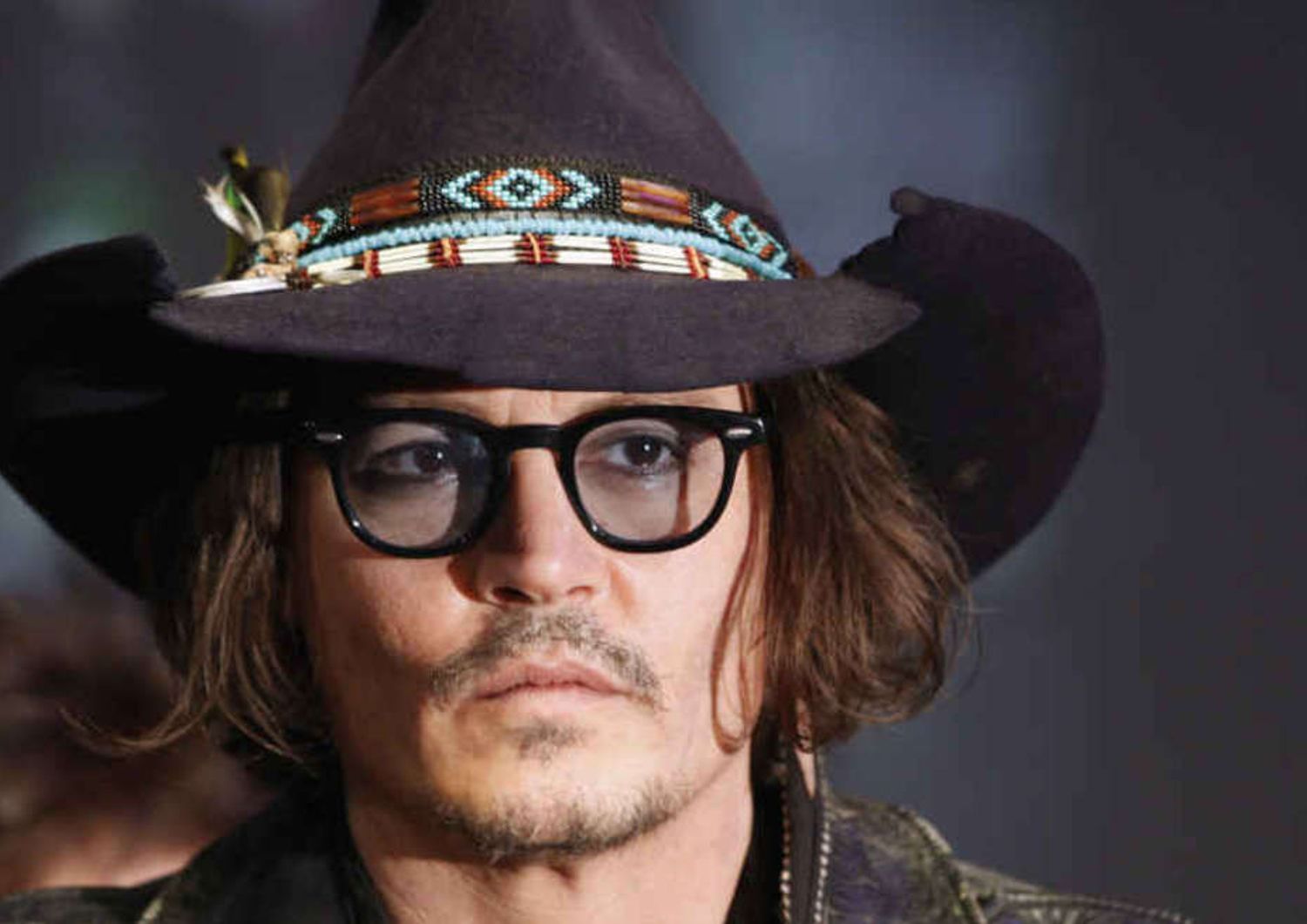 Paura per Johnny Deep, ferito a una mano sul set in Australia