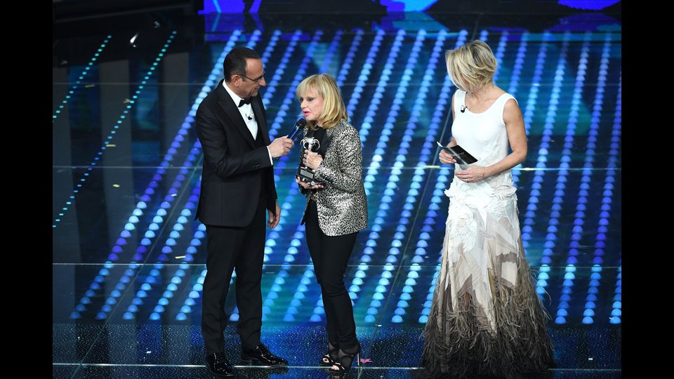 Rita Pavone con Carlo Conti e Maria de Filippi (Agf)&nbsp;