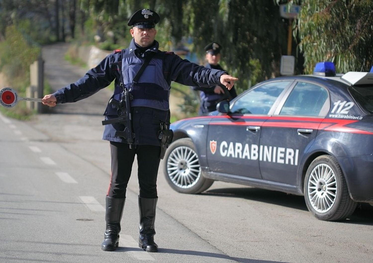 &nbsp;Carabinieri posto blocco auto