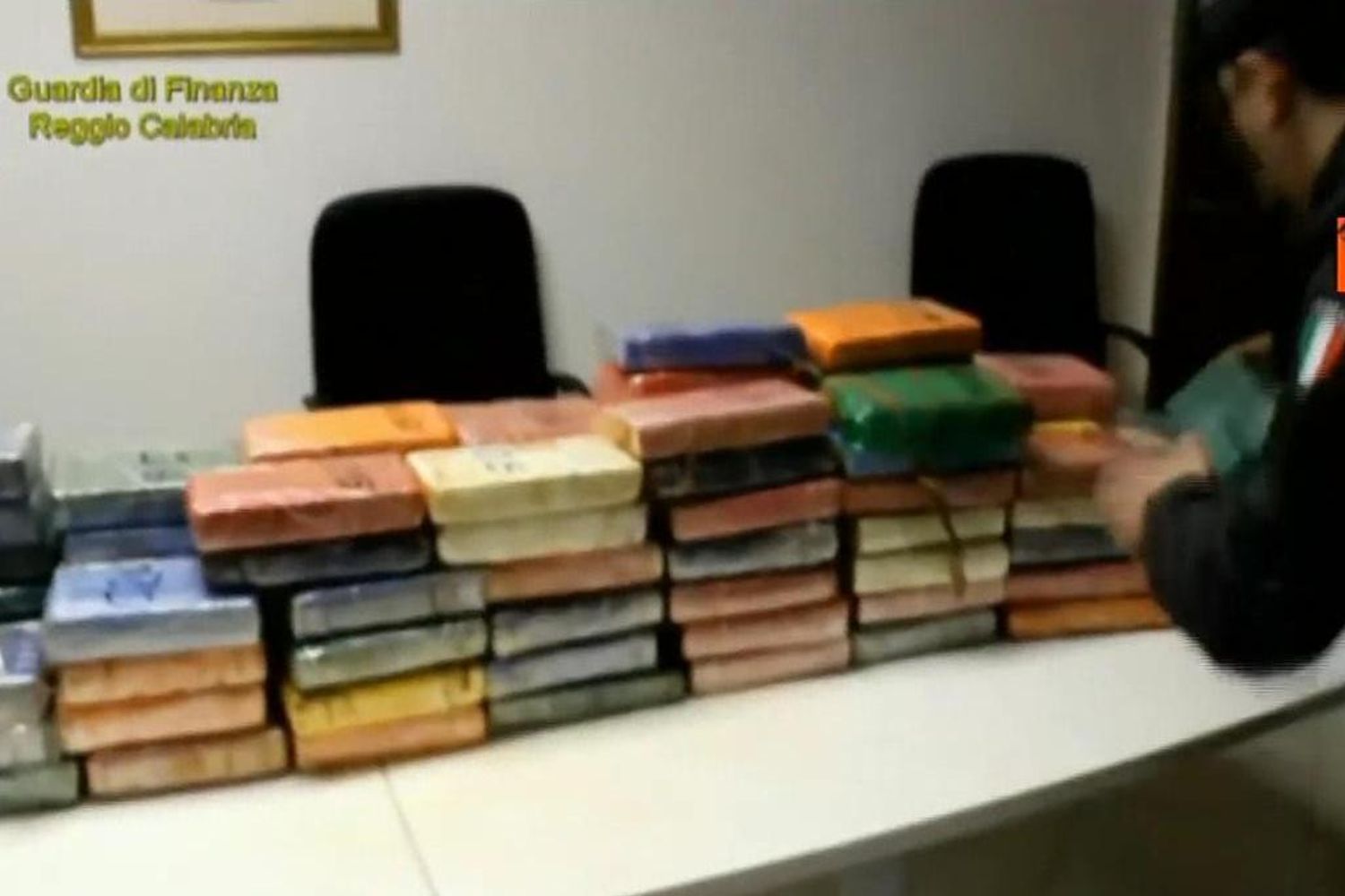 sequestro cocaina porto Gioia Tauro (AgenziaVista)