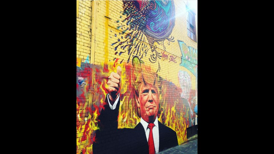 &ldquo;Trump the Devil&rdquo;, altra opera stesso tema: per Heesco l&rsquo;attuale presidente Usa &egrave; un demonio tra le fiamme. &nbsp;