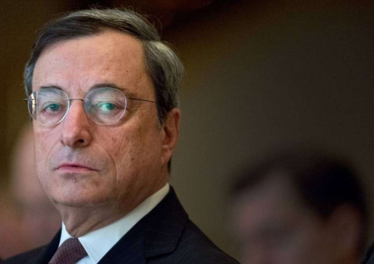 Bce: Draghi dichiara guerra alla deflazione, "pronti a fare nuovi interventi"