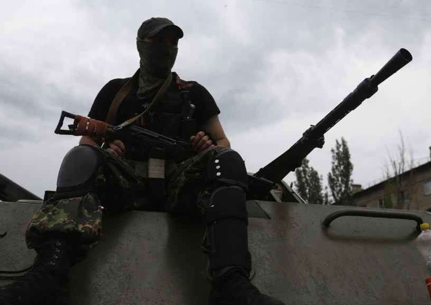 Ripresi scontri a Donetsk, Kiev bombarda zona stazione