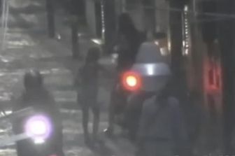 &nbsp;ragazza spacciatrice