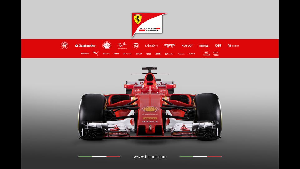 La nuova monoposto Ferrari viene presentata da Kimi Raikkonen e Sebastian Vettel. Per vedere la Sf 70 H, nome provisorio della 'rossa' che correr&agrave; la prossima stagione di Formula Uno, &egrave; arrivato anche il presidente della ferrari, Sergio Marchionne. (Afp)&nbsp;