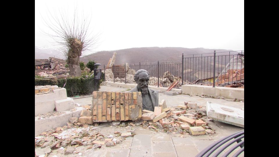 &nbsp;6 mesi dopo la scossa del 24 agosto, viaggio tra le macerie di Accumoli